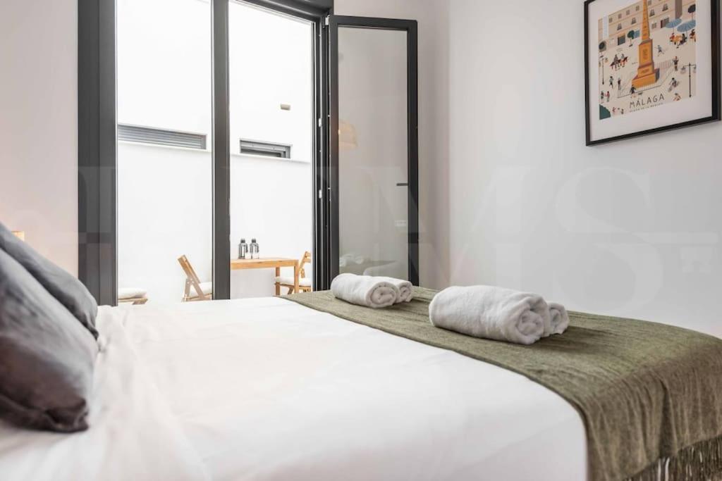 Fresh & Stylish Apartment With Parking By Rems Málaga Eksteriør billede