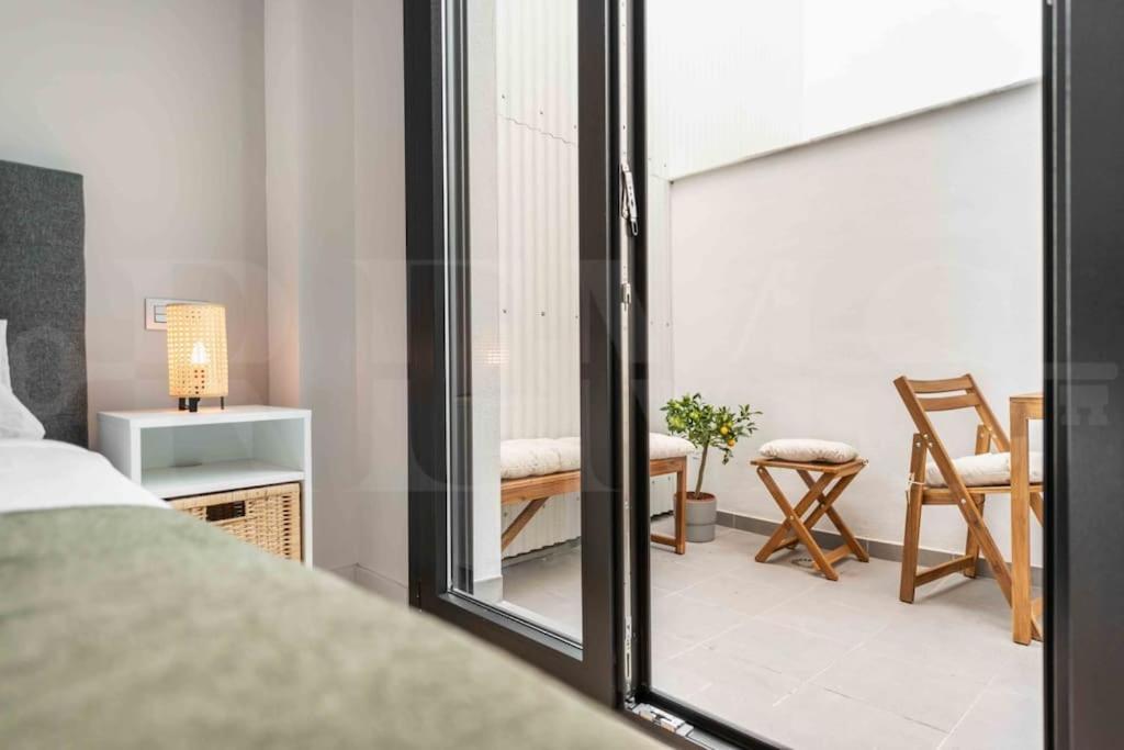 Fresh & Stylish Apartment With Parking By Rems Málaga Eksteriør billede