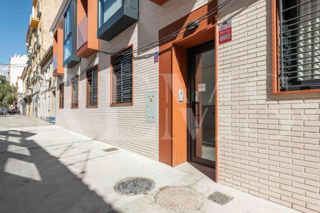 Fresh & Stylish Apartment With Parking By Rems Málaga Eksteriør billede