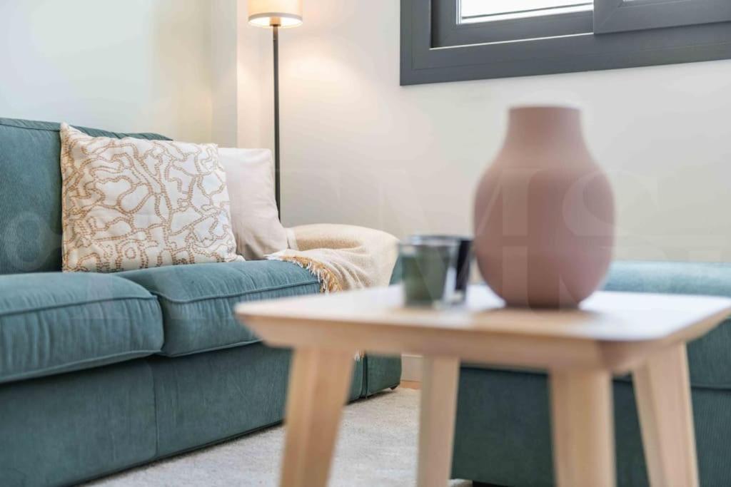 Fresh & Stylish Apartment With Parking By Rems Málaga Eksteriør billede