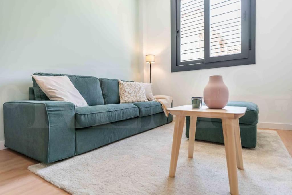 Fresh & Stylish Apartment With Parking By Rems Málaga Eksteriør billede
